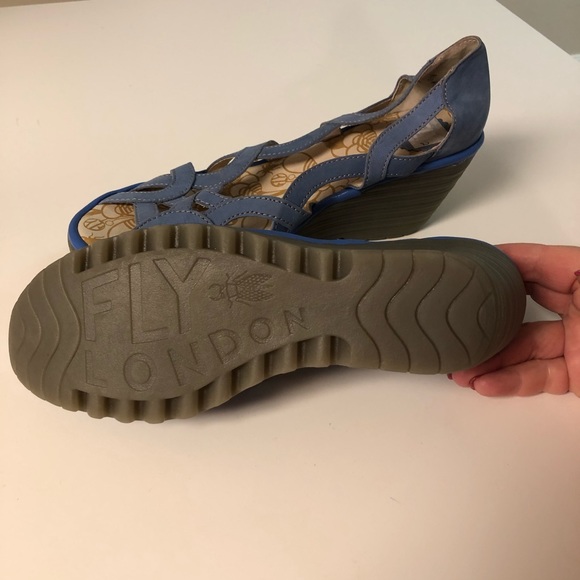 NWOT Fly London Wedges - Picture 3 of 6